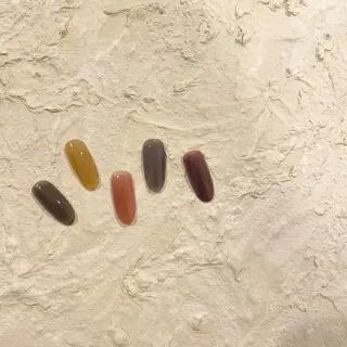 ネイル May.by Charme  Hのネイルデザイン