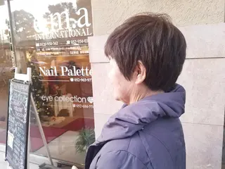 ショート EMANON名古屋所属・美谷添（ミヤゾエ） まどか大人ヘアサロンのヘアスタイル