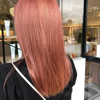 ロング カラー 小森 樹奈のヘアスタイル