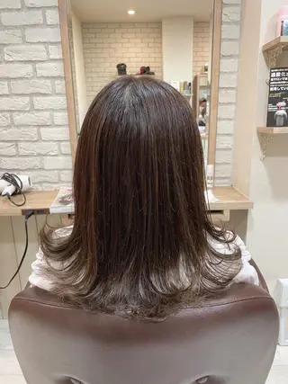 セミロング カラー 清水 有実子のヘアスタイル