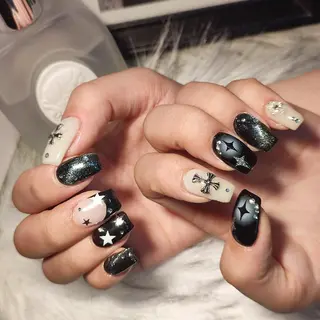 ネイル RUNWAY 　　の眉毛・アイブロウイメージ