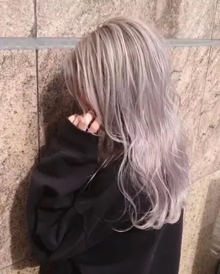 ロング デザインカラーEir 茶屋町/田村のヘアスタイル