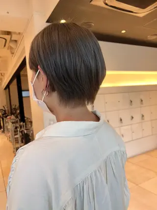 ショート カラー リリカ🐈‍⬛ブリー チカラー/上永谷のヘアスタイル