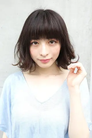 ミディアム リゾートサロン アクアのヘアスタイル