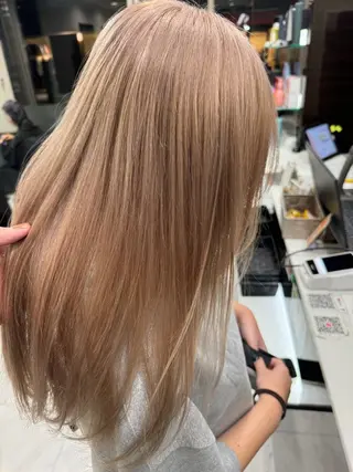 ロング カラー ヘアアレンジ 目黒 碧人のヘアスタイル
