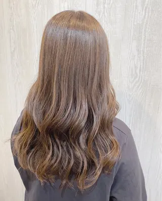 ミディアム カラー ヘアアレンジ HUENEST アカデミーサロンのヘアスタイル