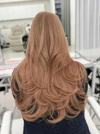 ロング カラー 顔まわりの神様✨ 透明感カラー藤嶋秀幸のヘアスタイル