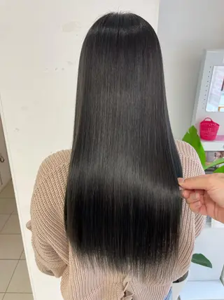 ロング パーマ 髪質改善/縮毛矯正 /ブリーチ矯正/岡部のヘアスタイル
