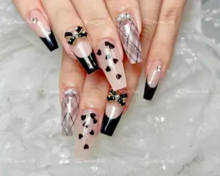 ネイル Kurieitibu 🍬Byu~tīのネイルデザイン