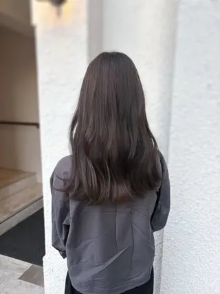 セミロング カラー 久保山 遥菜のヘアスタイル