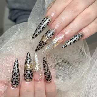 ネイル Maggie Nail🦩のネイルデザイン