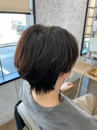 カラー 透明感のあるカラーが 得意／長谷川 健太のヘアスタイル