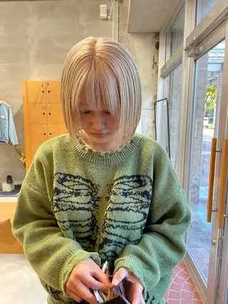 カラー wewe: momoeのヘアスタイル