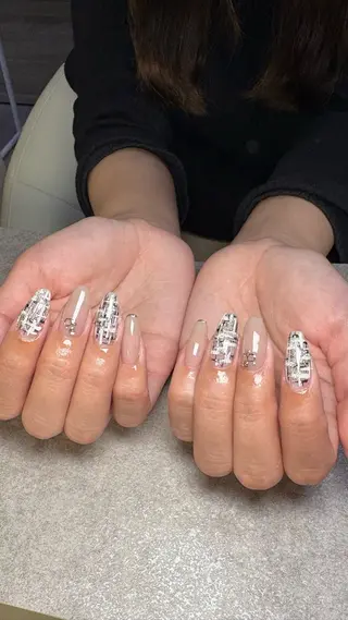 ネイル 三輪 彩美春のネイルデザイン