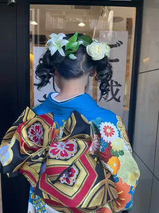 セミロング ヘアアレンジ トータルビューティー K:R鶴川のヘアスタイル