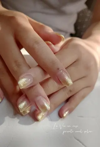 ネイル ラヴィアン ローズのネイルデザイン