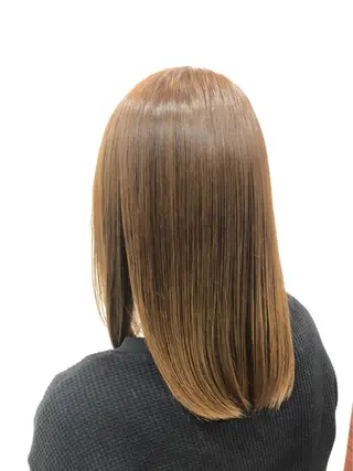 セミロング Well's TAIGAのヘアスタイル