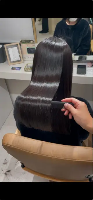 ロング SLASHスラッシュ 藤本来夢音のヘアスタイル