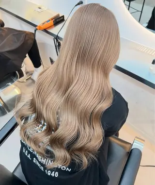 ロング youres hair 髪質改善トリートメント&ヘッドスパ　恵比寿本店所属・恵比寿/ブリーチ/ 髪質改善/フミヤのヘアスタイル