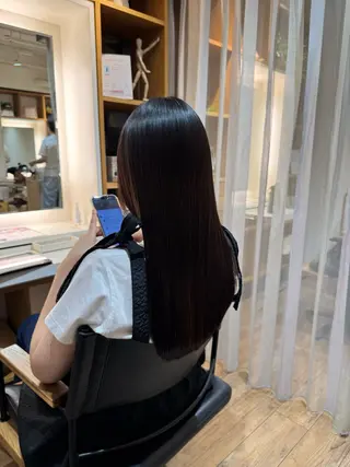 セミロング afloatkobe所属・美髪/髪質改善 川口凌弥のヘアスタイル