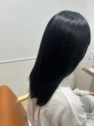 セミロング 小西 サラのヘアスタイル