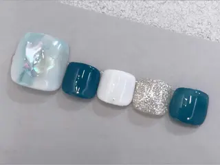 ネイル le'a-レア-【ア イ×ネイル×眉】のネイルデザイン