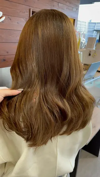 セミロング カラー ヘアアレンジ インナー×縮毛矯正 ピンクカラー澤井里菜のヘアスタイル