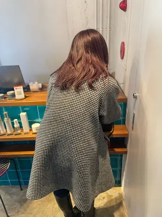 ミディアム カラー MIOベージュカラー 柔らかいカラーのヘアスタイル