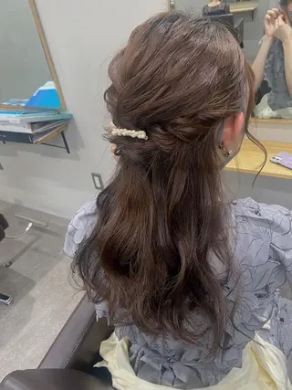セミロング ヘアアレンジ 🫧【公式】 Lig.横浜🫧のヘアスタイル