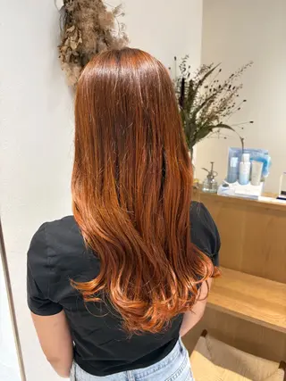 ロング カラー ブリーチしても艶々 🫧暖色カラーすずなのヘアスタイル