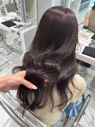 セミロング カラー 田窪 珠妃のヘアスタイル
