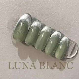 ミディアム nail LUNA BLANCのネイルデザイン