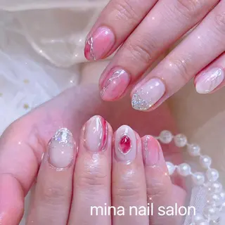 ネイル 🎀まゆ 🪽🐾のネイルデザイン