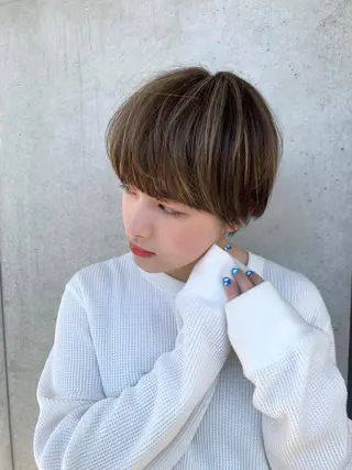 ショート カラー conne&riri所属・MAYU 💚森下のヘアスタイル