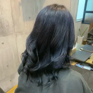 ロング カラー Nagi レイヤー ハイトーンのヘアスタイル