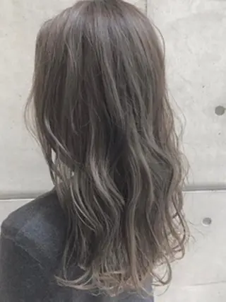 ミディアム カラー 艶髪職人 山本隼正のヘアスタイル