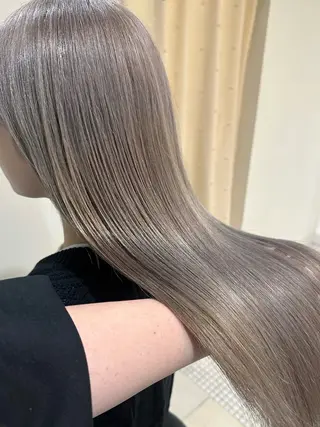 ロング カラー ハイトーンカラー／ Akari ₊˚✧のヘアスタイル
