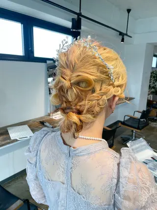 ヘアアレンジ ハイトーン/レイヤー /ケアブリーチ石川治のヘアスタイル