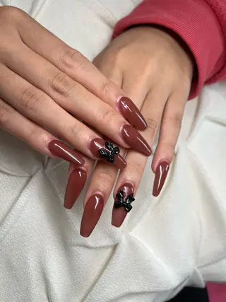 ネイル nail.salon .Reversalのネイルデザイン