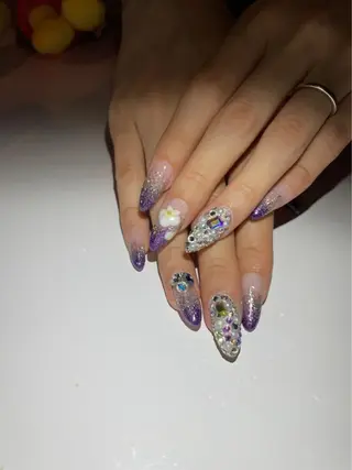 ネイル ネイルサロン D-glowのネイルデザイン