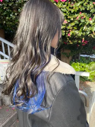 ロング StellA所属・アートディレクター ワダヒサノリのヘアスタイル