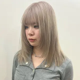 ミディアム カラー 🥃ベージュ/ ボブ🥃Yujiroのヘアスタイル