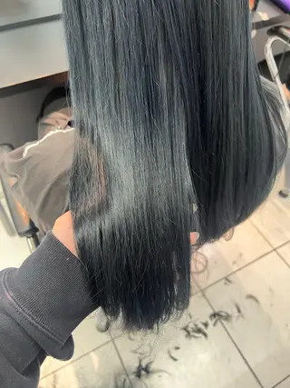 ロング カラー ハッタ ミクのヘアスタイル