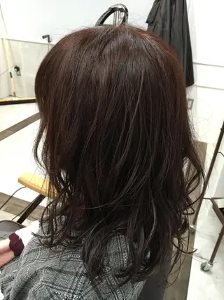 ミディアム カラー ワタイショウタ 髪質改善✨眉毛サロンのヘアスタイル