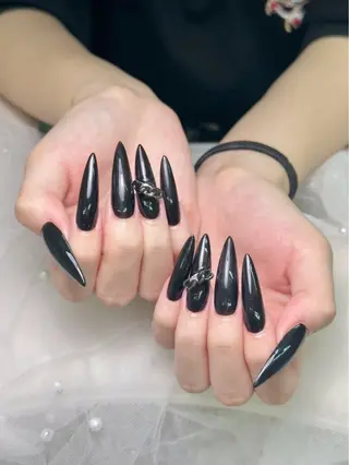 ネイル lucky nail 歌舞伎町のネイルデザイン