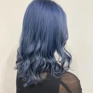 ミディアム カラー 林 朱里のヘアスタイル
