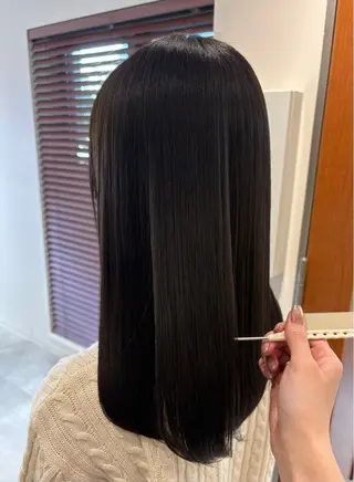 セミロング misato 🩶カラーモデル募集のヘアスタイル
