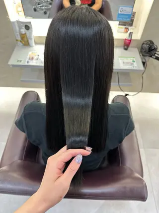 ロング カラー 阪本 愛実のヘアスタイル