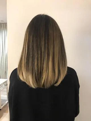 ミディアム カラー ブリーチカラー🌈 石垣翔太のヘアスタイル