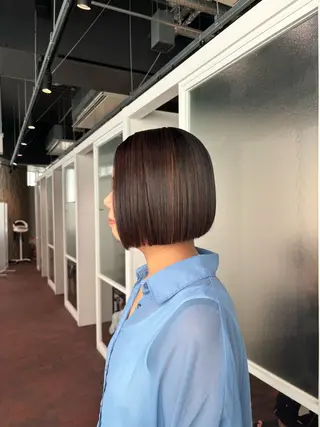 ショート ショート/ミニボブ マンツーマン/マユコのヘアスタイル